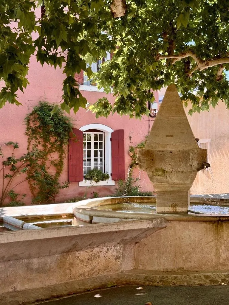 Le Buisson Cache Hotel